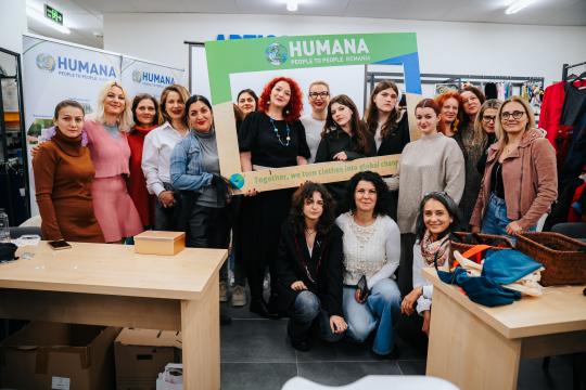 Old Clothes, New Ideas: Humana Hub #3 Brings Sustainable Fashion to Ploiești